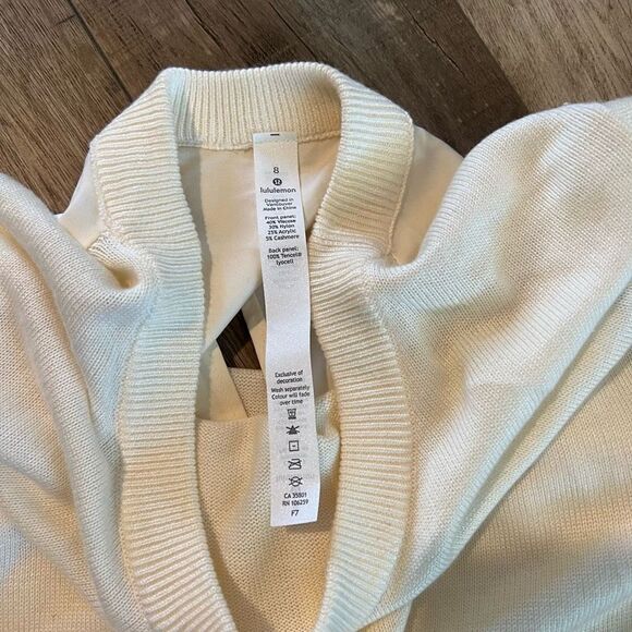 Lululemon Cashmere Cashlu At
Ease Pullover Sweater Ivory White
Back Panel size 8 - Picture 4 of 9